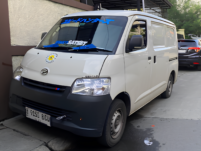 1 Unit Mobil Grandmax